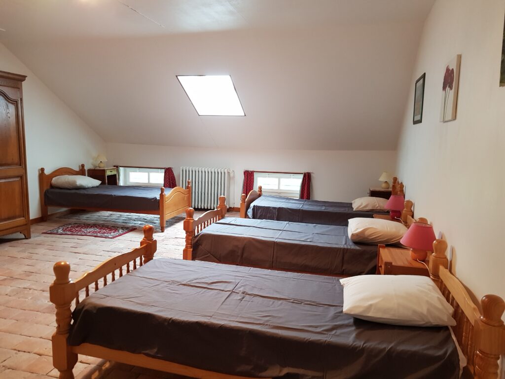 Dormitory: 4 single beds